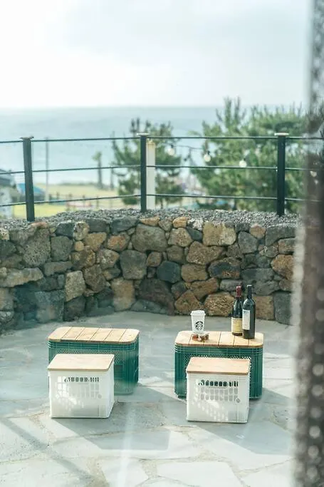 Hold In Hamdeok With Beach Jeju